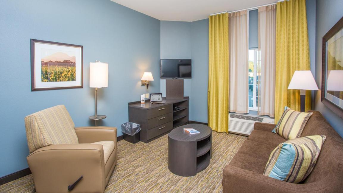 Candlewood Suites Sidney By Ihg Eksteriør billede
