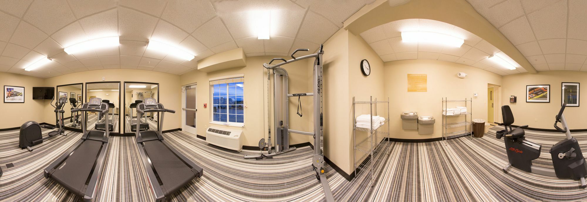 Candlewood Suites Sidney By Ihg Eksteriør billede